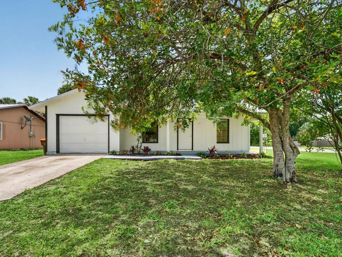2575 1st Place, Vero Beach, FL 32962 - #1