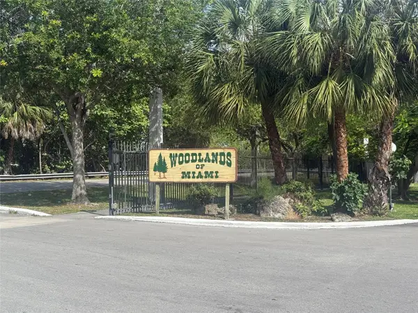 14225 Memorial Hwy 1f Highway #1f, Miami, FL 33161