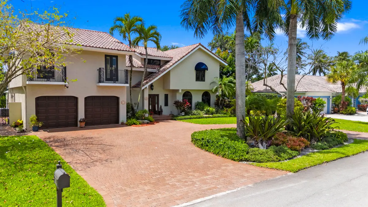 8540 N Lake Dasha Drive, Plantation, FL 33324 - #1