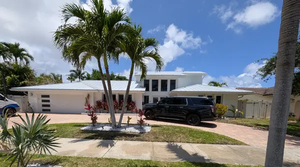 1511 SE 12th Court, Deerfield Beach, FL 33441