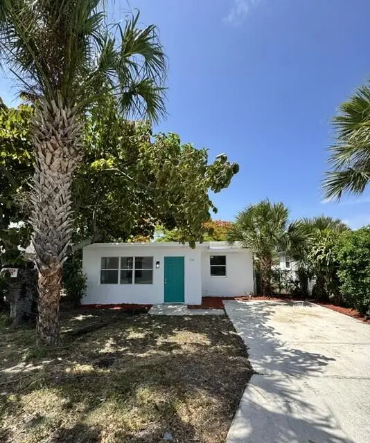554 W 1st Street, Riviera Beach, FL 33404 - #1