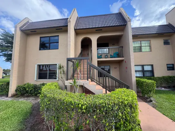 130 Lake Nancy Drive #101, West Palm Beach, FL 33411