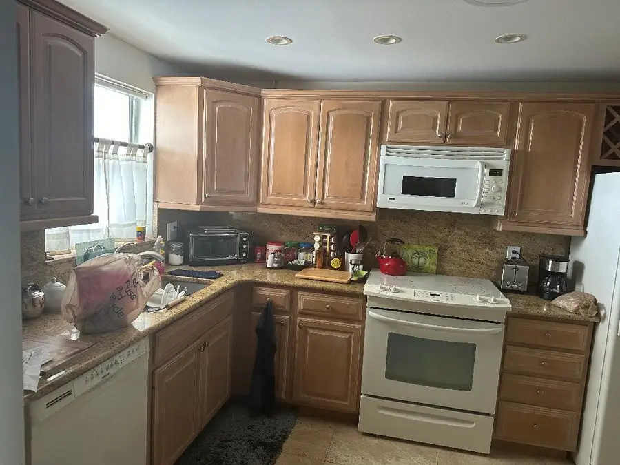511 Bayshore Drive #405, Fort Lauderdale, FL 33304 - #3