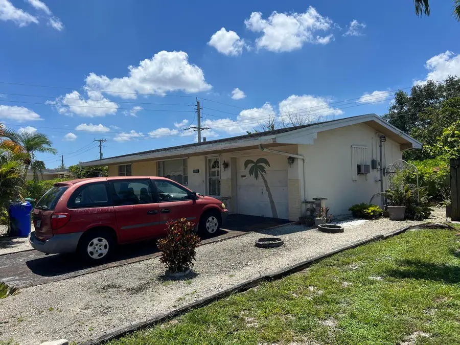 8540 NW 16th Street, Pembroke Pines, FL 33024 - #2