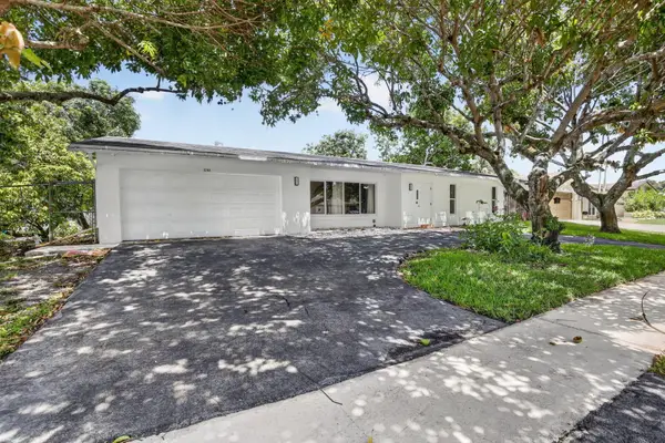 1761 NW 107th Avenue, Pembroke Pines, FL 33026
