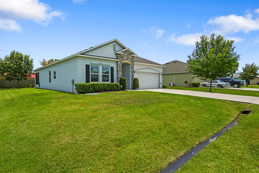 1066 SW John Maccormack Terrace, Port Saint Lucie, FL 34953 - #2