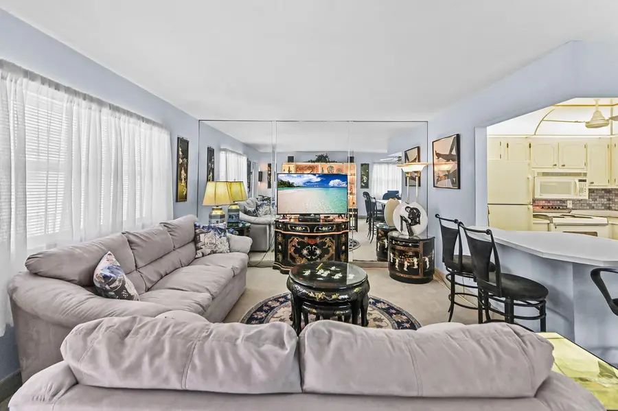 38 Saxony, Delray Beach, FL 33446 - #3