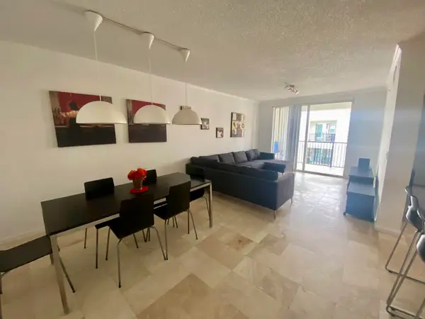 17100 N Bay Road #1911, Sunny Isles Beach, FL 33160