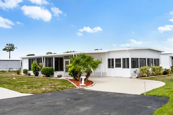 39016 Gayle Bay, Boynton Beach, FL 33436