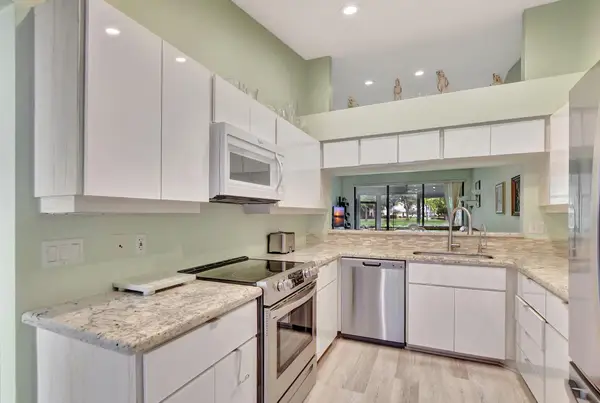5289 Fairway Woods Drive #2913, Delray Beach, FL 33484