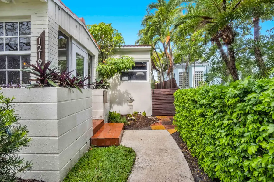 1219 N Lakeside Drive, Lake Worth Beach, FL 33460 - #3