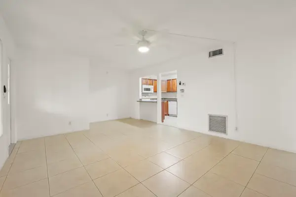 4709 Sable Pine Circle #B1, West Palm Beach, FL 33417
