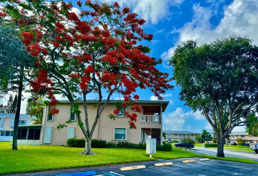 1740 NW 19th Terrace #Apt 201, Delray Beach, FL 33445 - #2