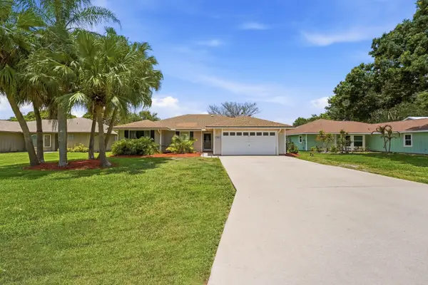 724 24th Square, Vero Beach, FL 32962