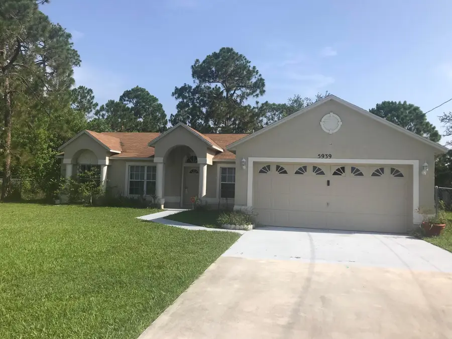 5939 NW Foust Circle, Port Saint Lucie, FL 34986 - #3