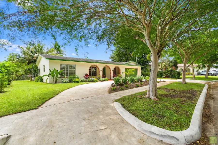 240 Lake Drive, Coconut Creek, FL 33066 - #2