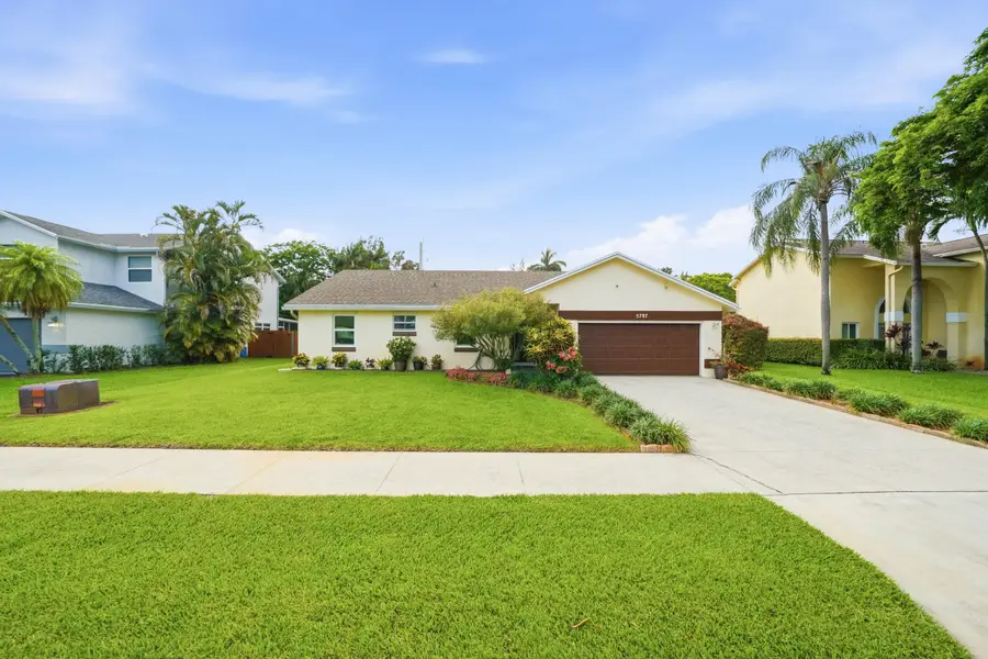 5787 SW 57th Way, Davie, FL 33314 - #2