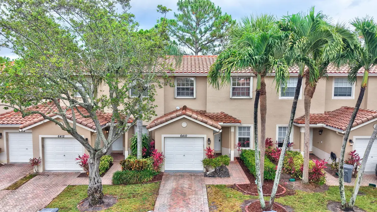 6410 Park Lake Circle, Boynton Beach, FL 33437 - #1