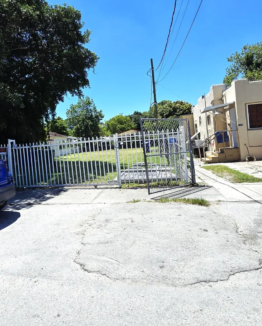 1252 NW 35th Street, Miami, FL 33142 - #3