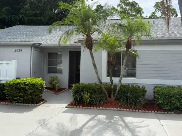18528 Hidden Way, Boca Raton, FL 33496