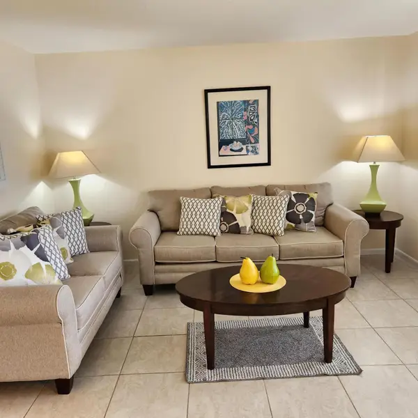 219 Coventry #J, West Palm Beach, FL 33417