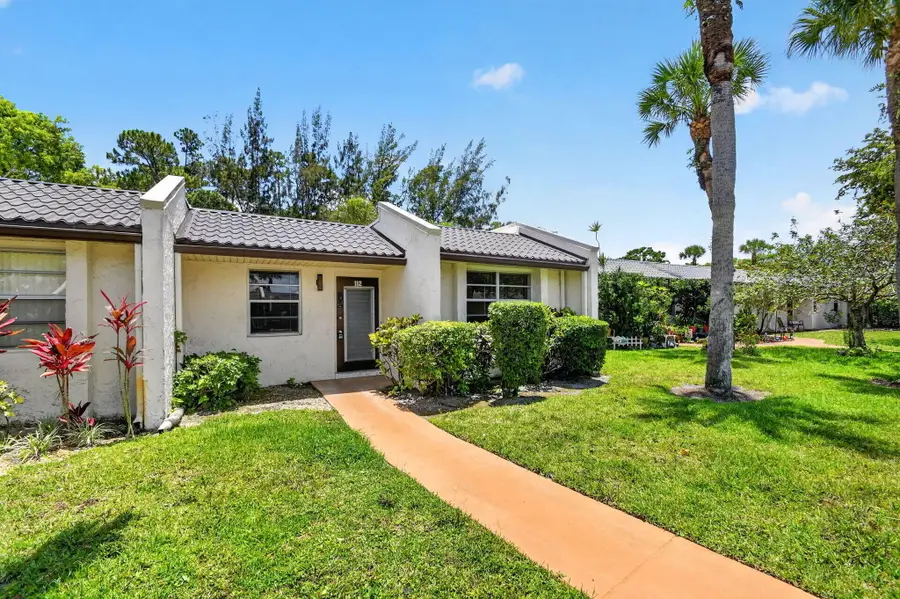 112 Lake Olive Drive, Royal Palm Beach, FL 33411 - #3