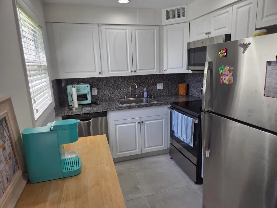 316 Farnham P #316, Deerfield Beach, FL 33442 - #2