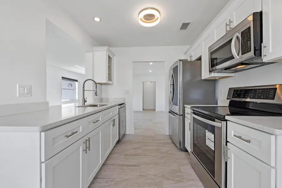 1590 SW 14th Avenue, Boynton Beach, FL 33426 - #3