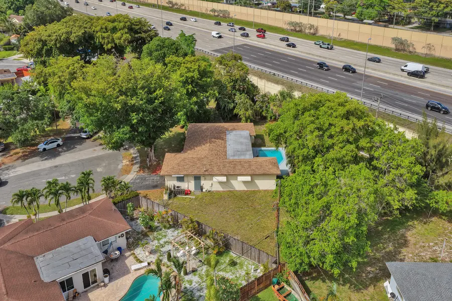 5200 SW 8th Street, Plantation, FL 33317 - #2