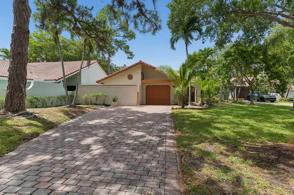 2100 NW 16th Street, Delray Beach, FL 33445