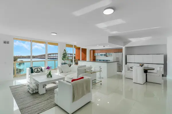 2640 Lake Shore Drive #307, Riviera Beach, FL 33404