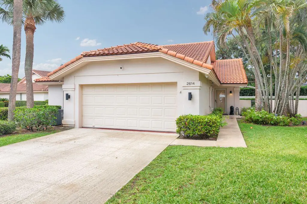 2614 Mohawk Circle, West Palm Beach, FL 33409 - #1