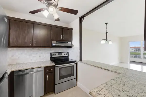 2651 E Sunrise Lakes Drive E #308, Sunrise, FL 33322