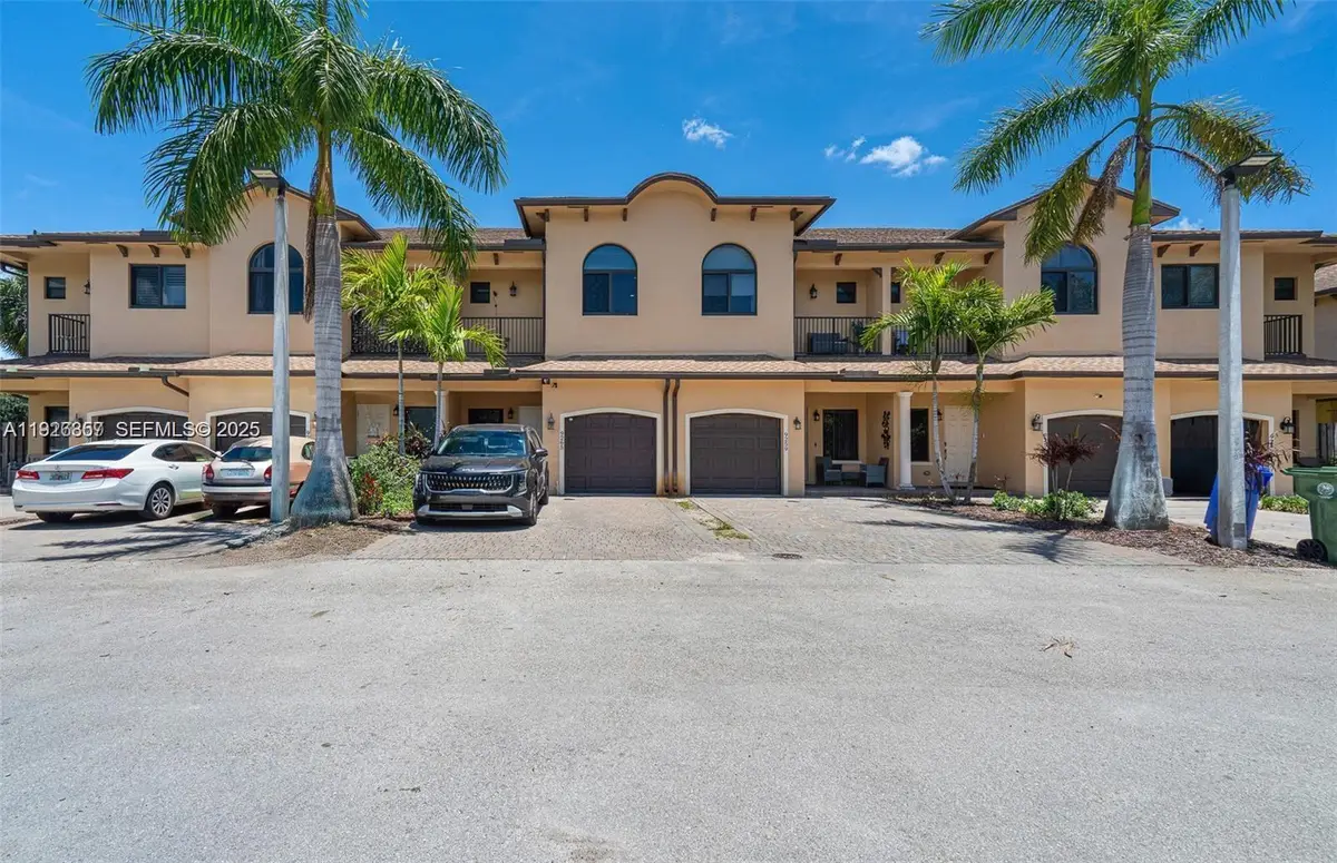 9265 NW 16th Street, Pembroke Pines, FL 33024 - #1