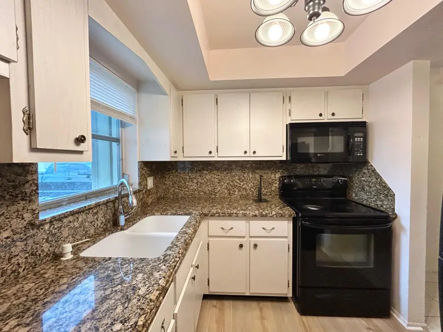 2854 E Ashley Dr Drive E #B, West Palm Beach, FL 33415 - #2