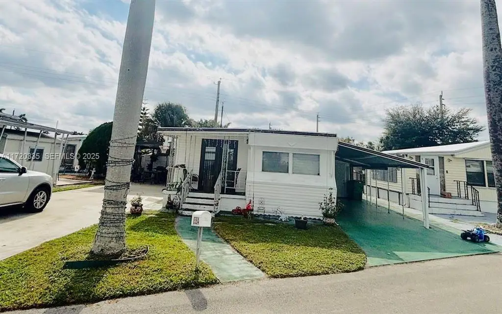 8564 SW 15th Court, Davie, FL 33324 - #1