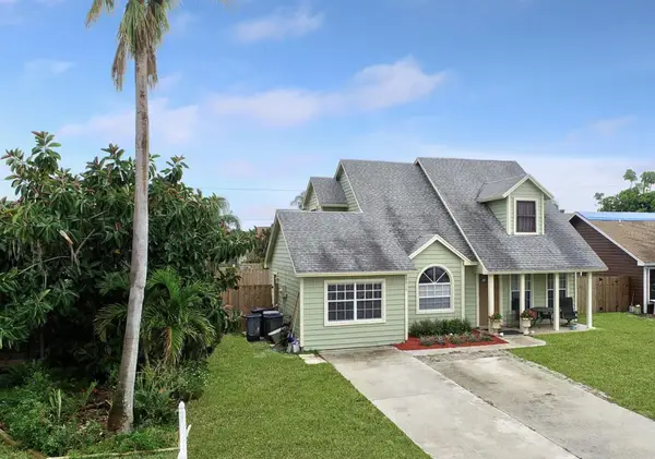 5919 SE Pine Drive, Stuart, FL 34997