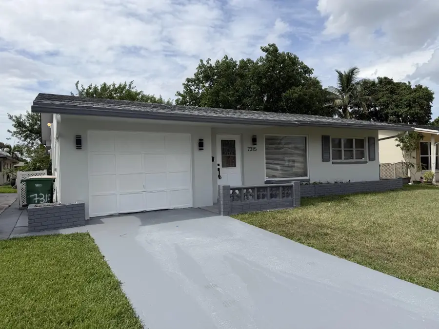 7315 NW 57th Place, Tamarac, FL 33321 - #2