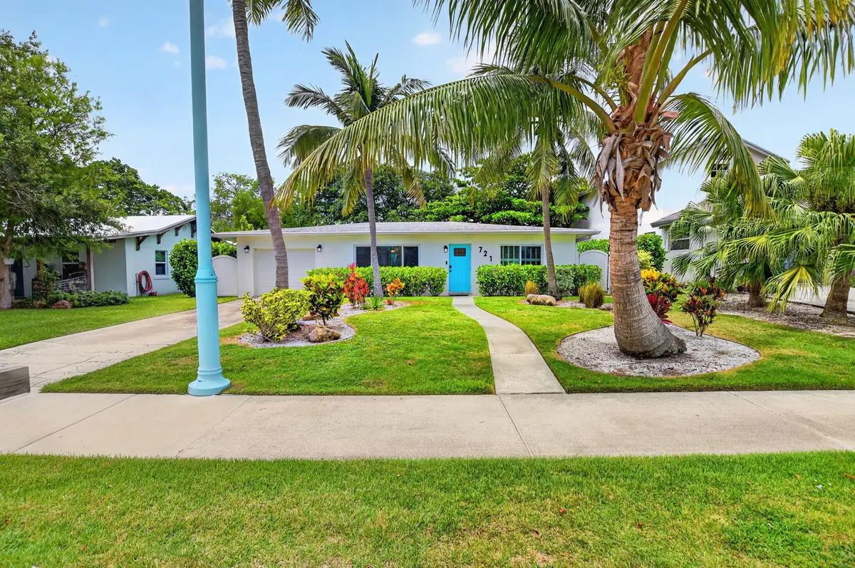 721 NE 8th Avenue, Boynton Beach, FL 33435 - #1