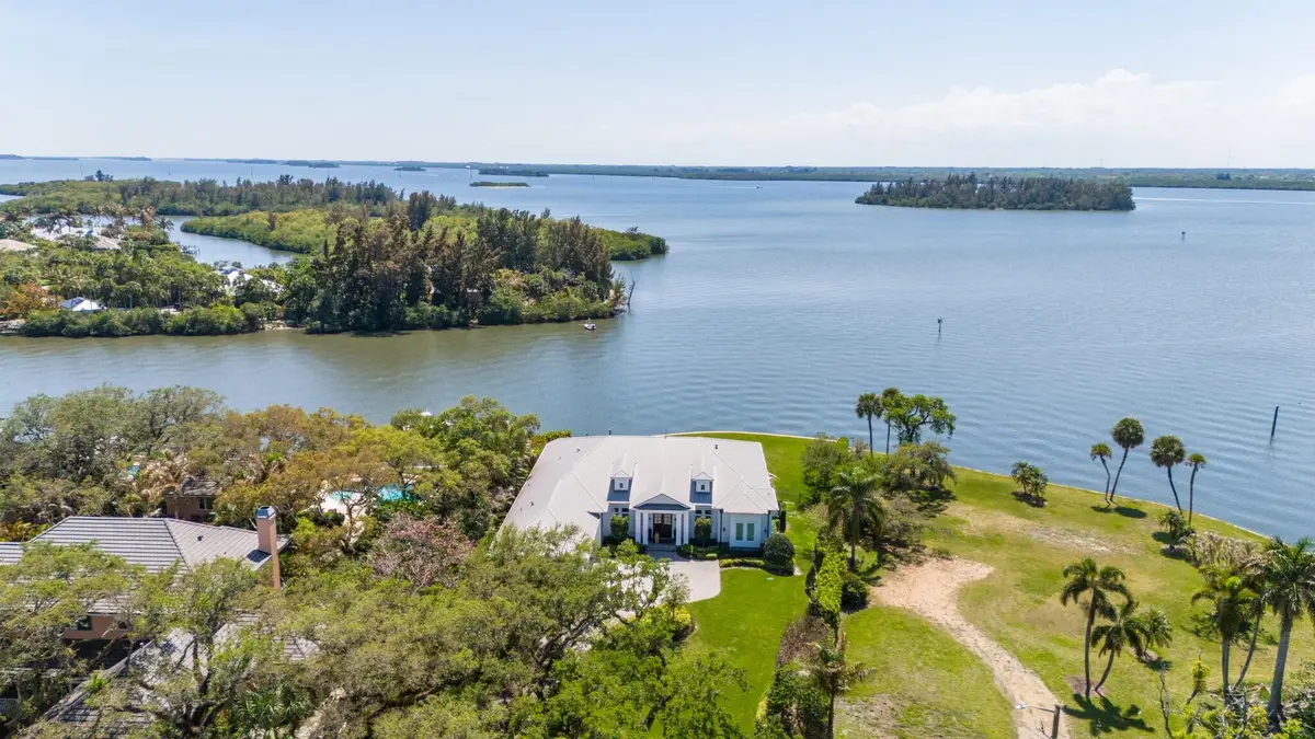 1505 W Camino Del Rio, Vero Beach, FL 32963 - #1