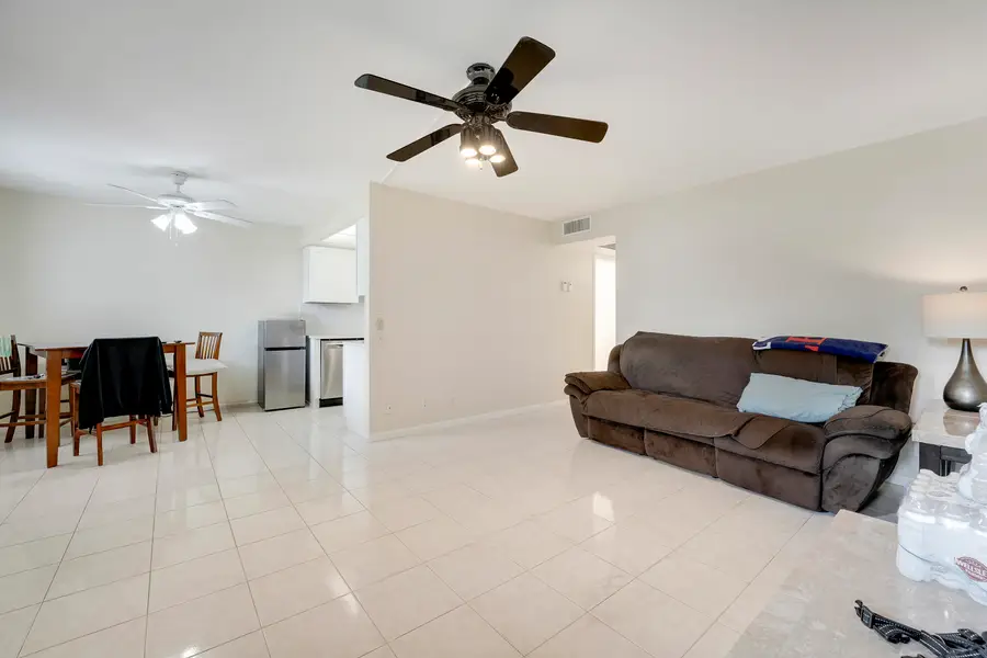 1011 Exeter, Boca Raton, FL 33434 - #3