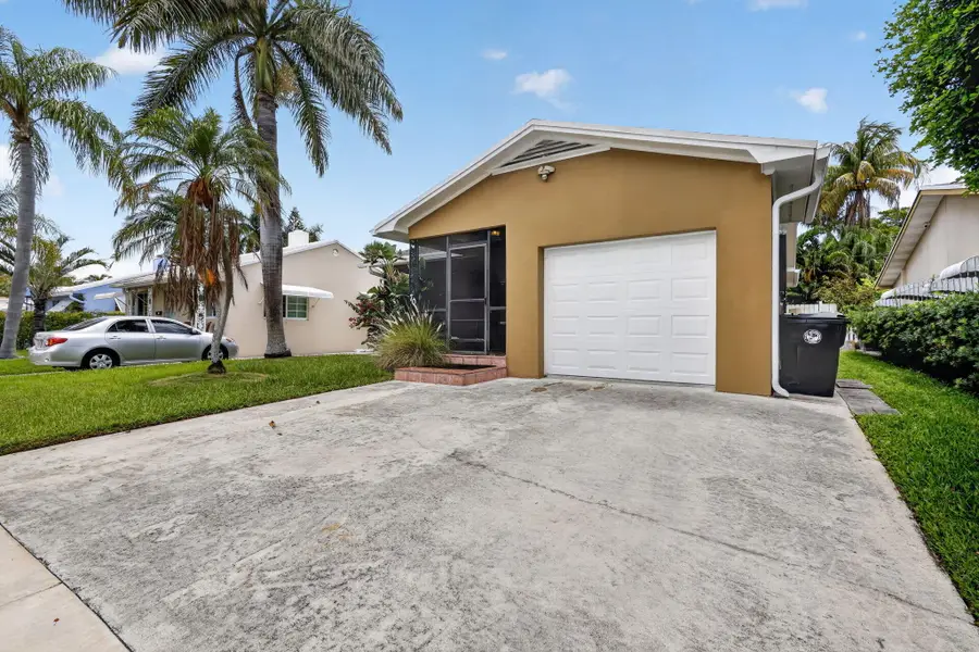 70 18th Avenue S, Lake Worth Beach, FL 33460 - #2