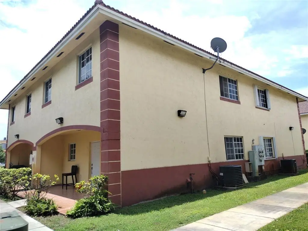 11378 W Flagler Street #206, Miami, FL 33174 - #1