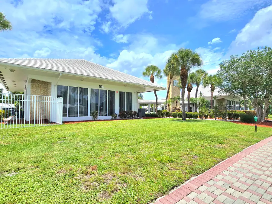 2501 W Golf Boulevard #127, Pompano Beach, FL 33064 - #2
