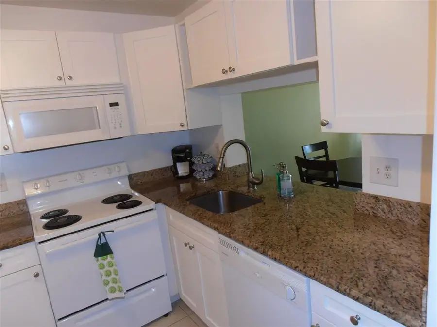 9460 Poinciana Place #101, Davie, FL 33324 - #3