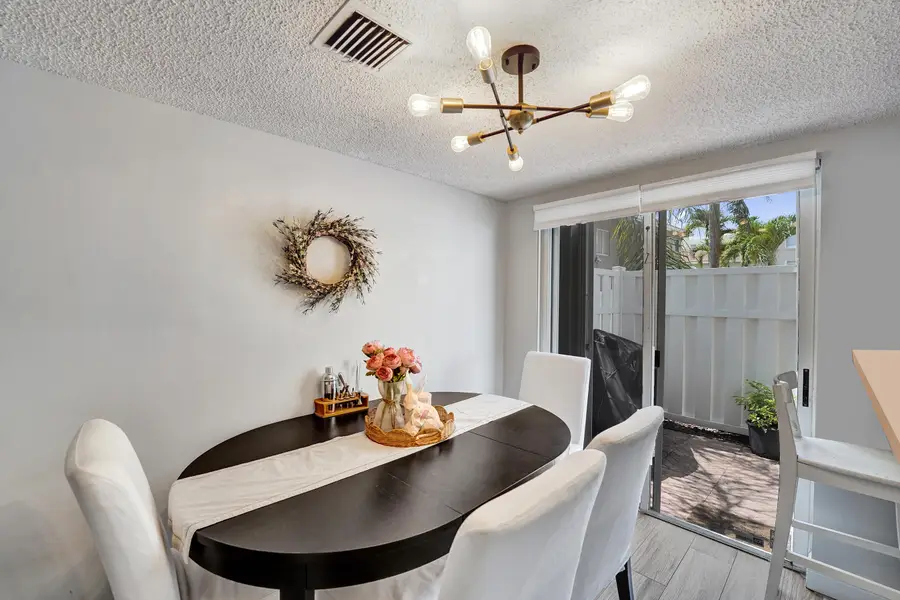 173 Riviera Circle, Weston, FL 33326 - #3