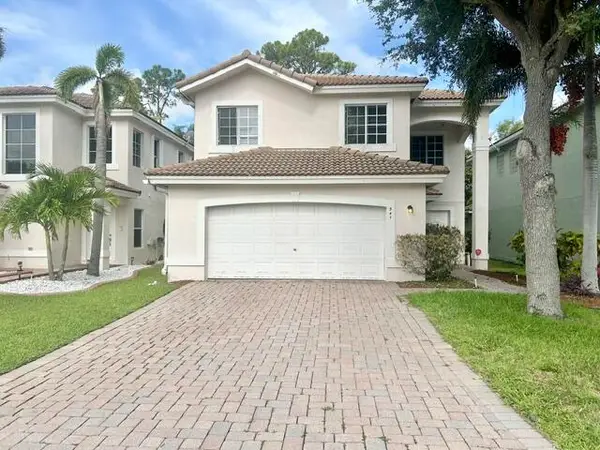 541 Alejandro Lane, West Palm Beach, FL 33413