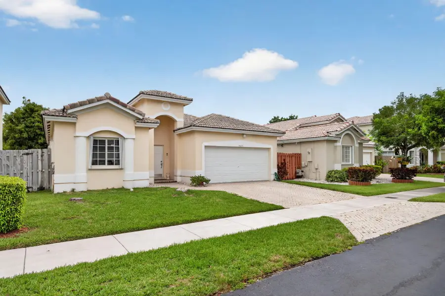 14215 SW 156th Avenue N, Miami, FL 33196 - #2
