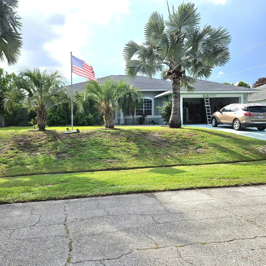 2720 SE Kern Road, Port Saint Lucie, FL 34984 - #2