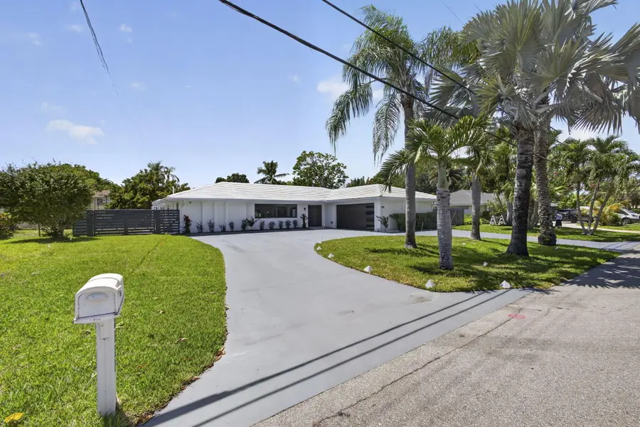 8111 W Lake Drive, Lake Clarke Shores, FL 33406 - #3